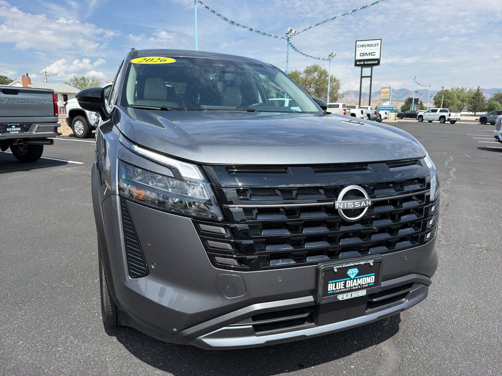 2026 Nissan Pathfinder SL