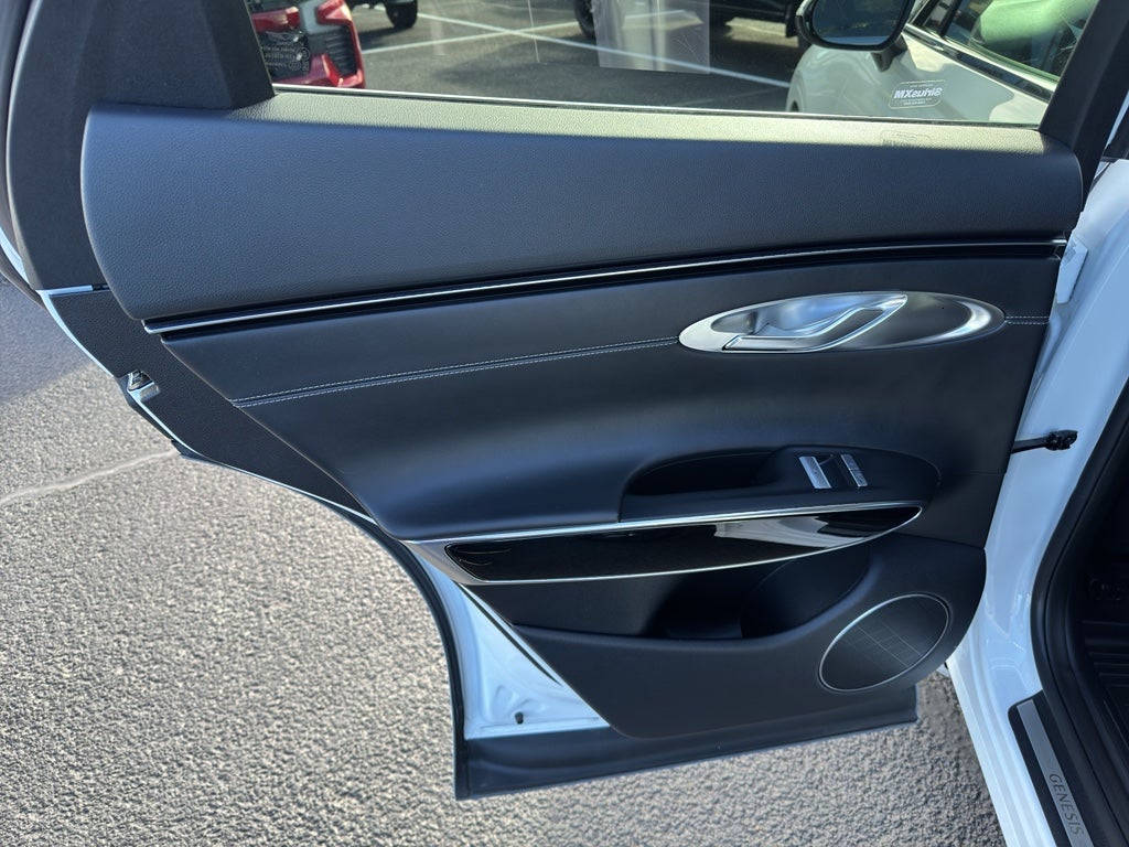 2025 Genesis GV70 2.5T