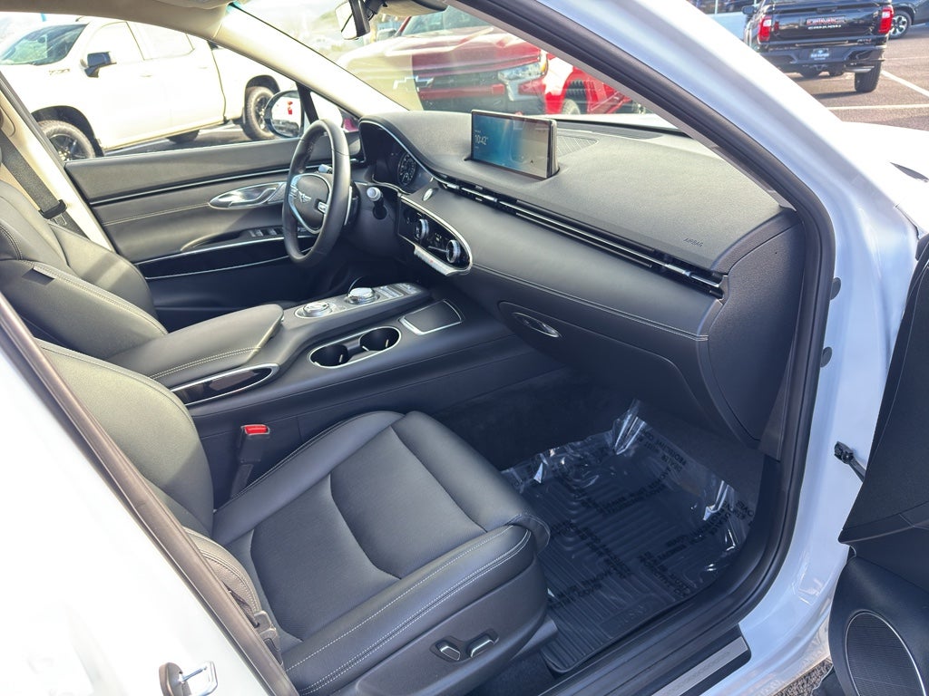 2025 Genesis GV70 2.5T