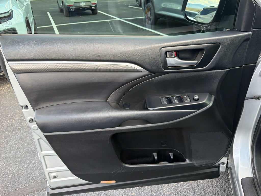 2018 Toyota Highlander SE