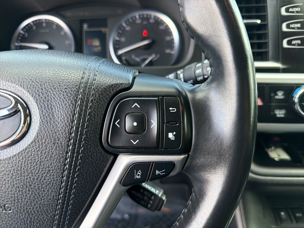 2018 Toyota Highlander SE