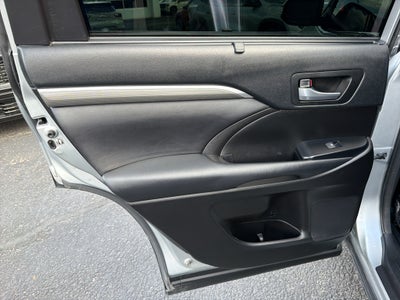 2018 Toyota Highlander SE