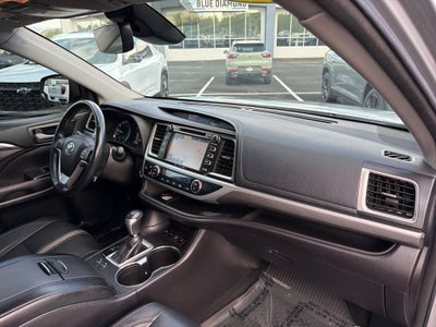 2018 Toyota Highlander SE
