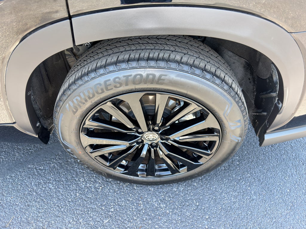 2025 Toyota Highlander XSE