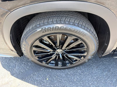 2025 Toyota Highlander XSE