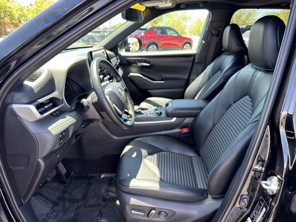 2025 Toyota Highlander XSE