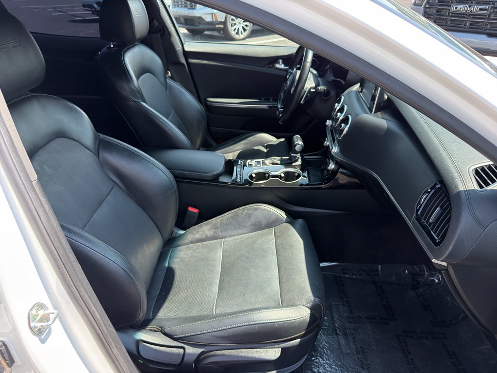 2020 Kia Stinger GT-Line