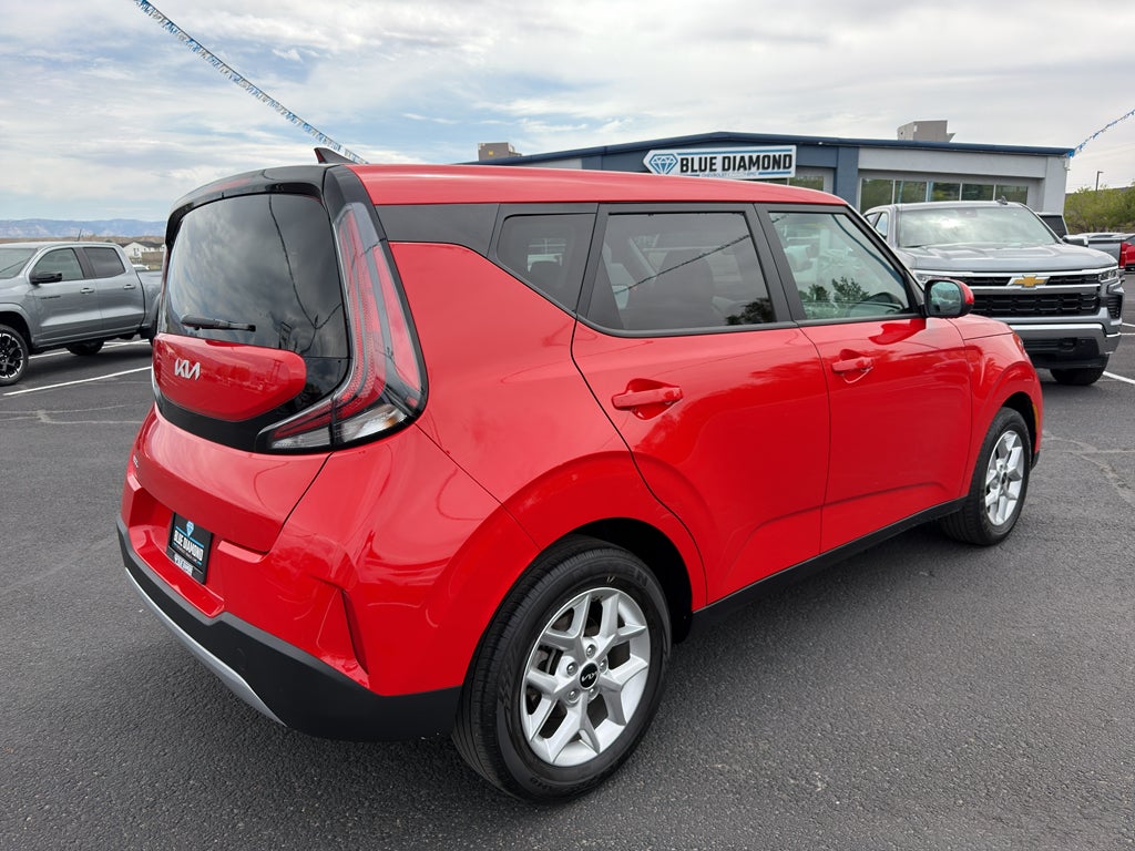 2023 Kia Soul LX