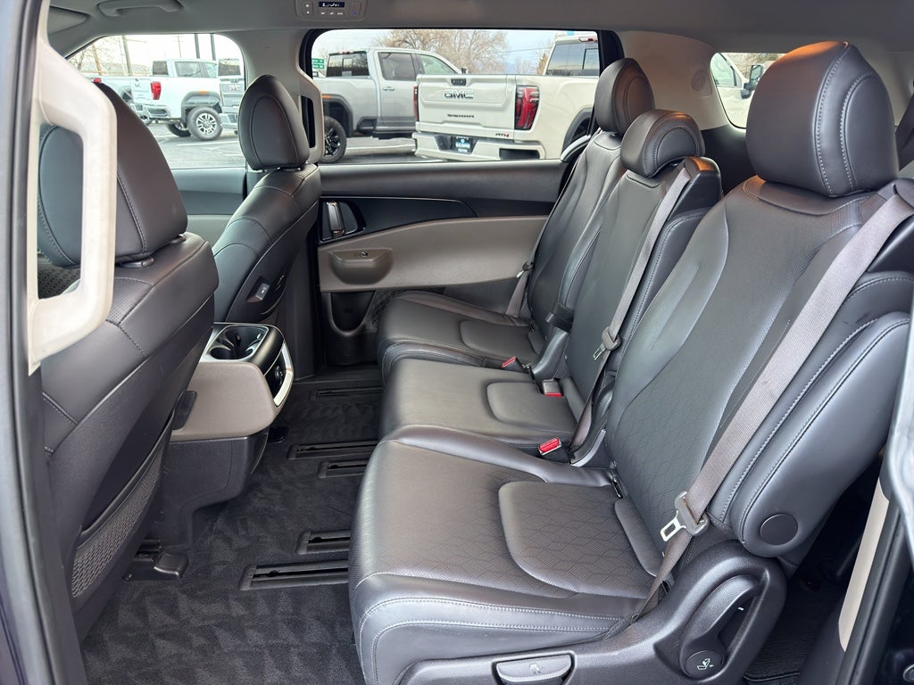 2025 Kia Carnival LXS