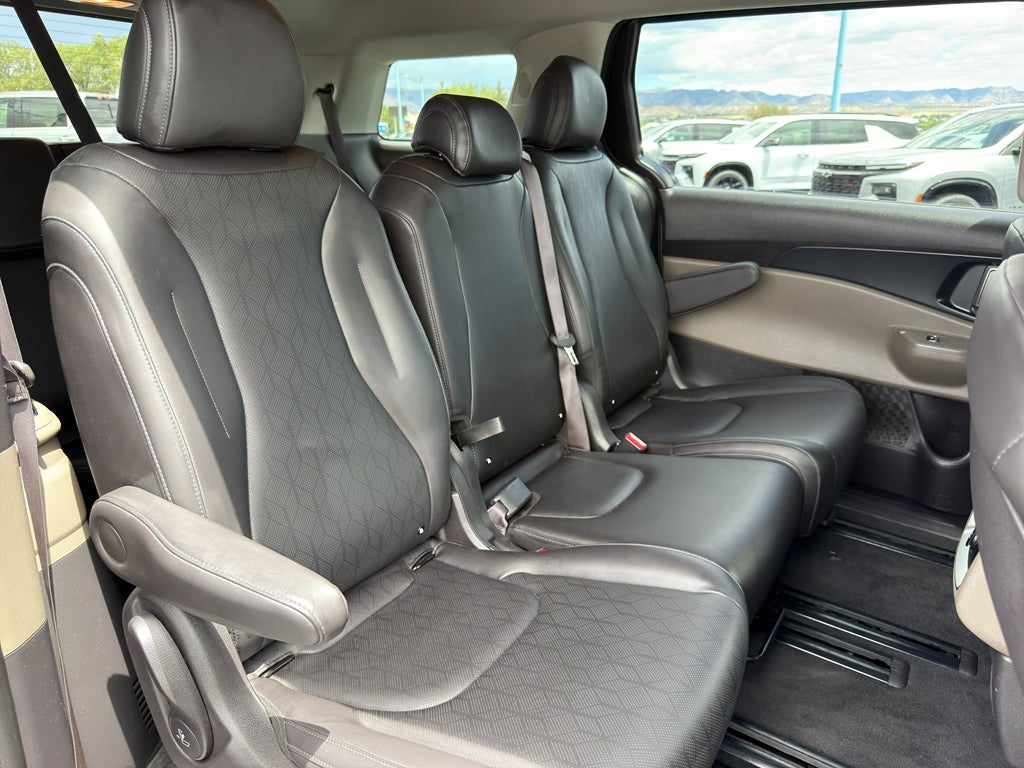 2026 Kia Carnival LXS